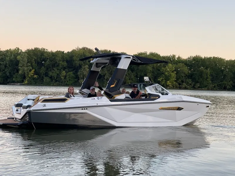 The Image of Nautique Paragon 2024 - 6286649