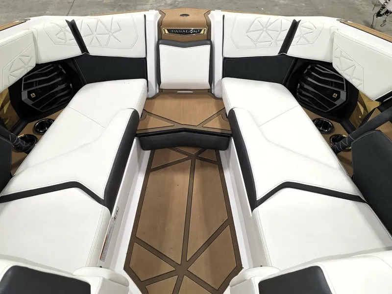 Slide: The Image of Nautique Paragon 2024 - 6289806