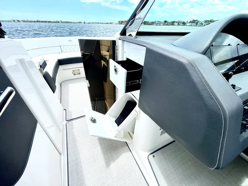 Slide: The Image of Regal 29 OBX 2023 - 6288751