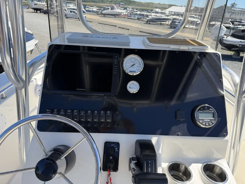 Slide: The Image of Bulls Bay 200 Center Console 2023 - 6289194
