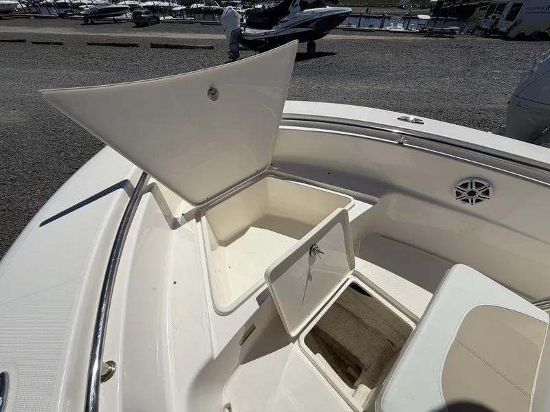 Slide: The Image of Bulls Bay 200 Center Console 2023 - 6289199