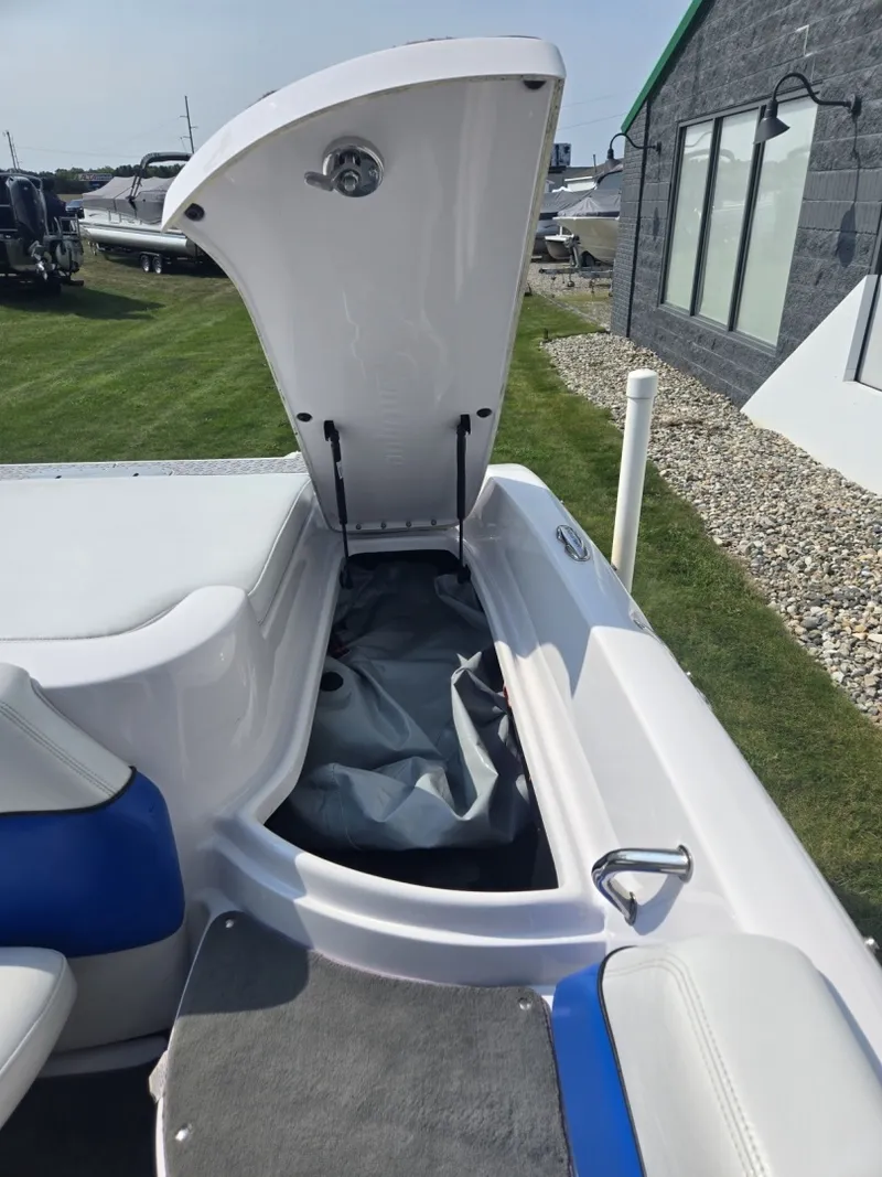 Slide: The Image of Nautique Crossover 211 2008 - 6289483