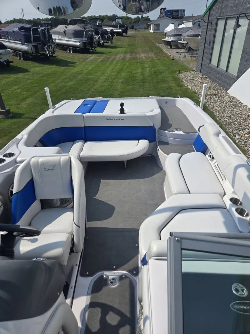 Slide: The Image of Nautique Crossover 211 2008 - 6289465