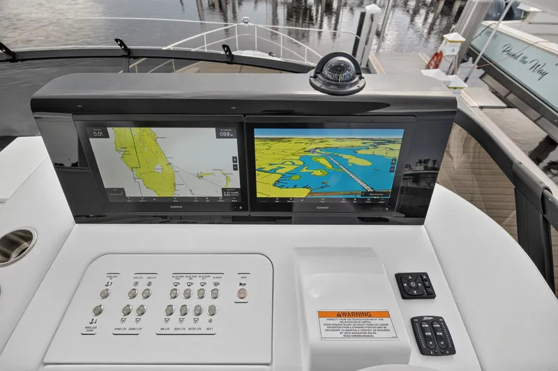 Slide: The Image of Cruisers 57 FLY 2026 - 7592174