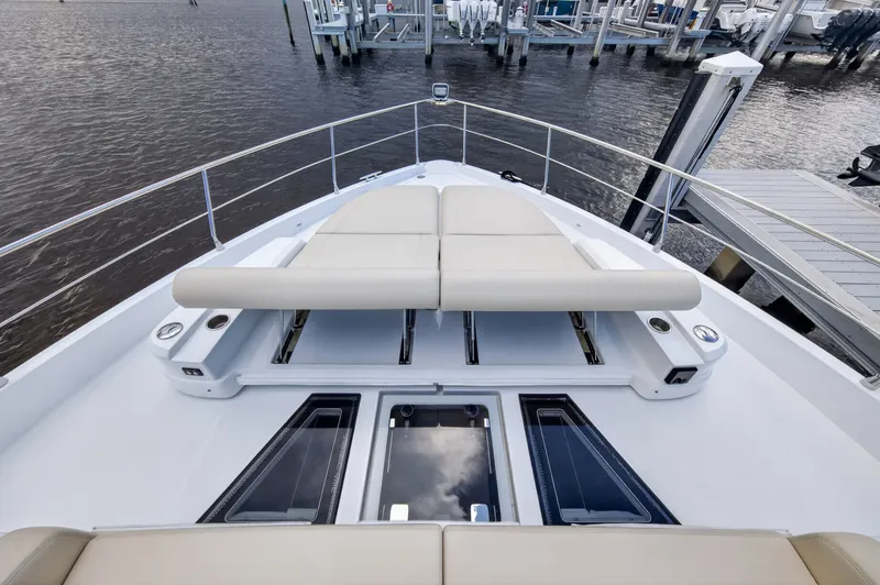 Slide: The Image of Cruisers 57 FLY 2026 - 7592146