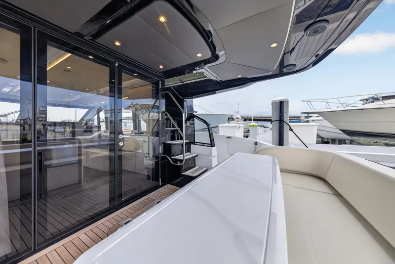 Slide: The Image of Cruisers 57 FLY 2026 - 7592167