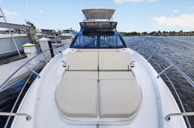 Slide: The Image of Cruisers 57 FLY 2026 - 7592140
