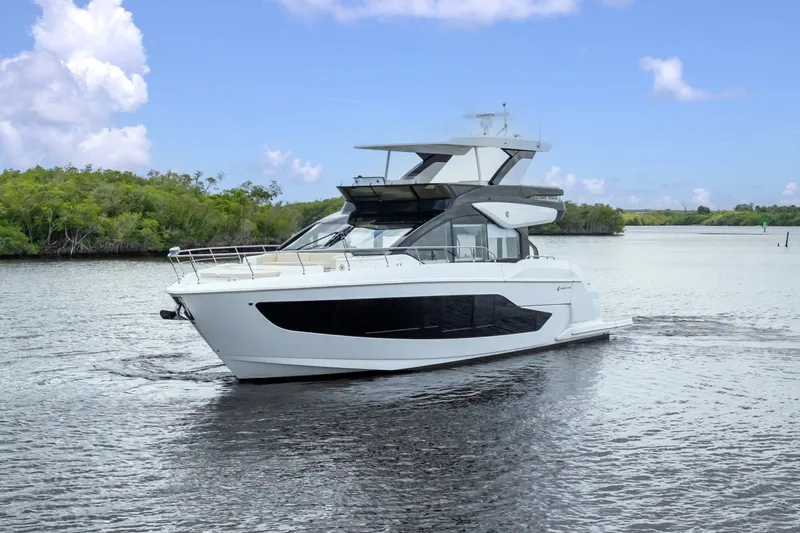 Slide: The Image of Cruisers 57 FLY 2026 - 7592102