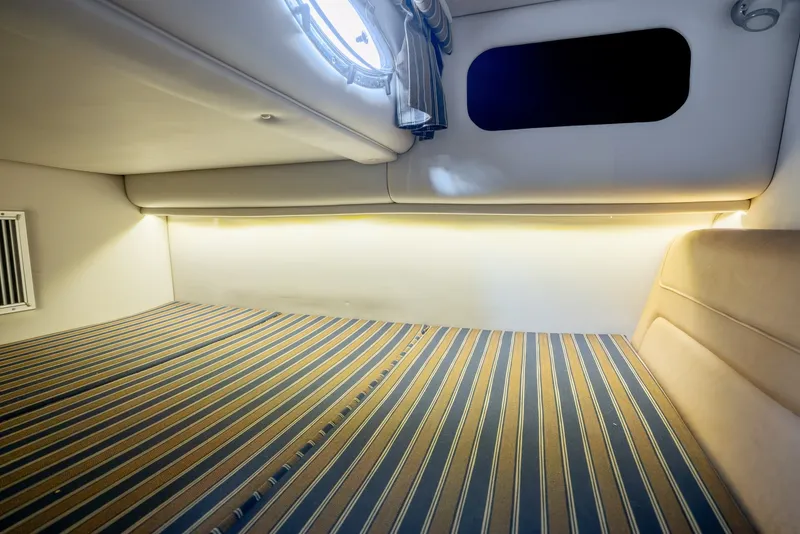 Slide: The Image of Crownline Boats 294 CR 2016 - 6289695