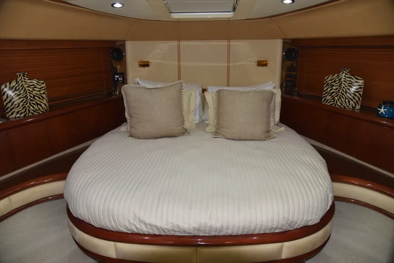 Slide: The Image of Fairline Squadron 58 2002 - 6289875