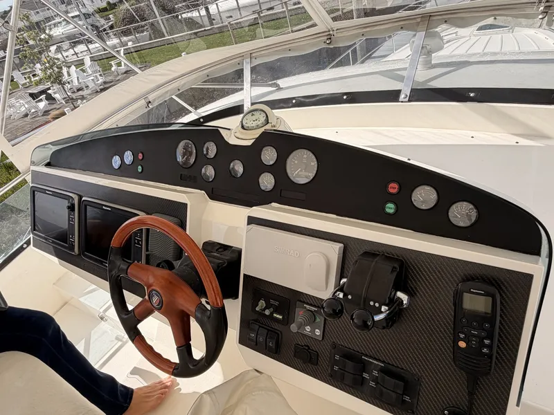 Slide: The Image of Fairline Squadron 58 2002 - 6289901