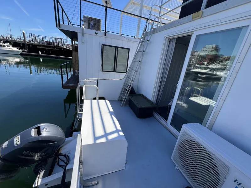 Slide: The Image of Catamaran Houseboat 2019 - 6289954