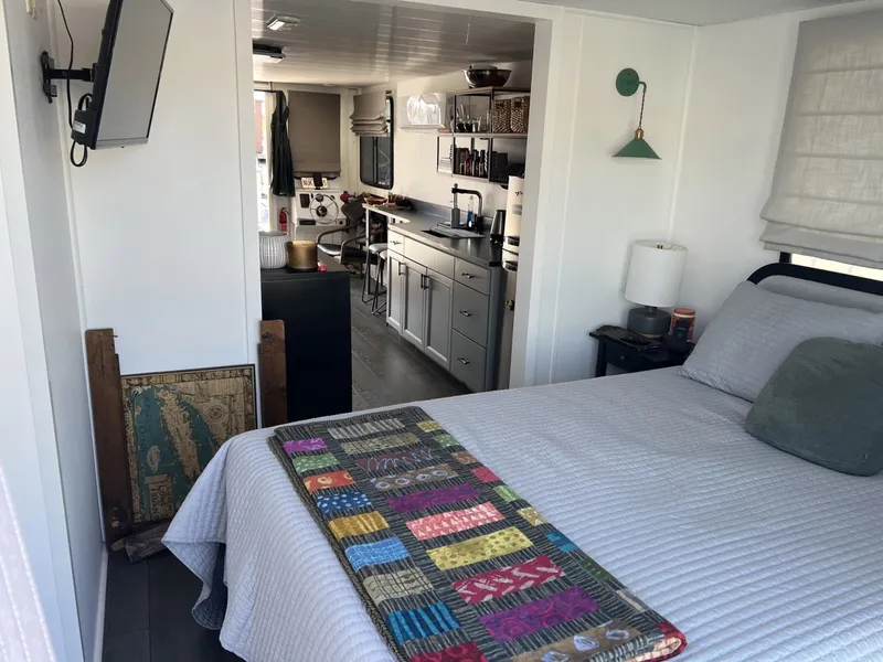 Slide: The Image of Catamaran Houseboat 2019 - 6289955