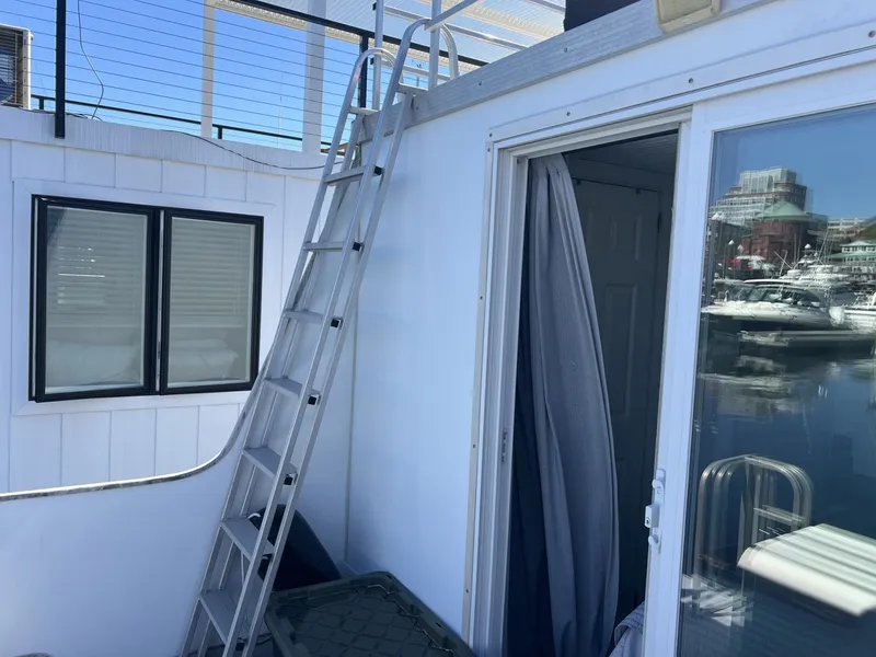 Slide: The Image of Catamaran Houseboat 2019 - 6289956