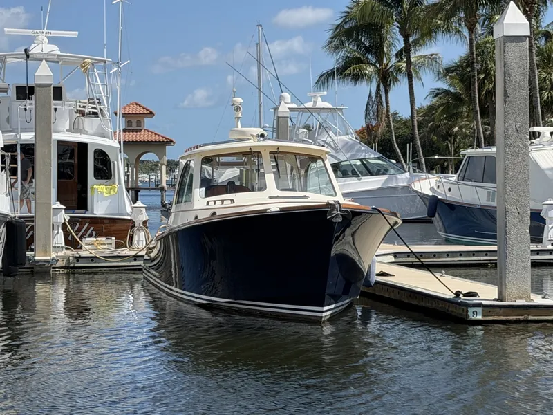 Slide: The Image of Hinckley Yachts Picnic Boat 37 MKIII 2009 - 6289963