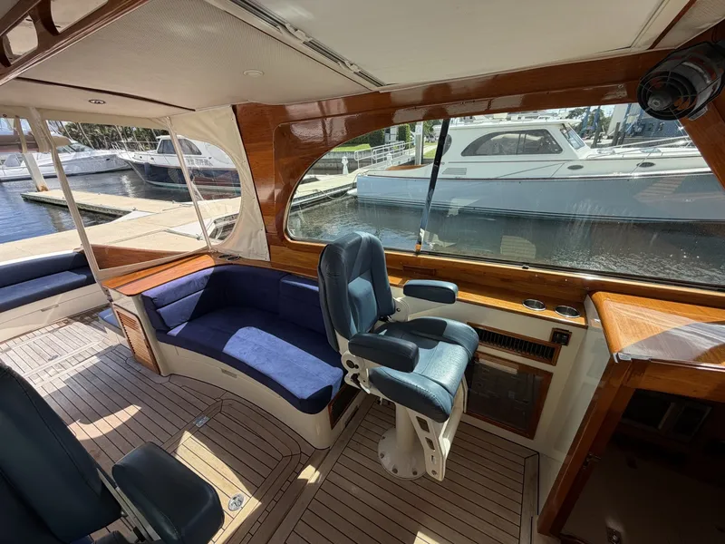 Slide: The Image of Hinckley Yachts Picnic Boat 37 MKIII 2009 - 6290027