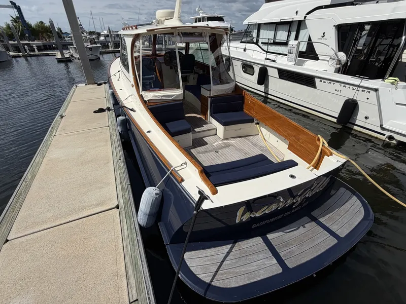 Slide: The Image of Hinckley Yachts Picnic Boat 37 MKIII 2009 - 6290046