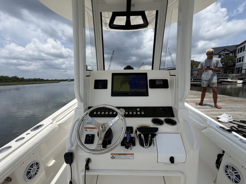 Slide: The Image of Regulator Marine 23 2022 - 6290276