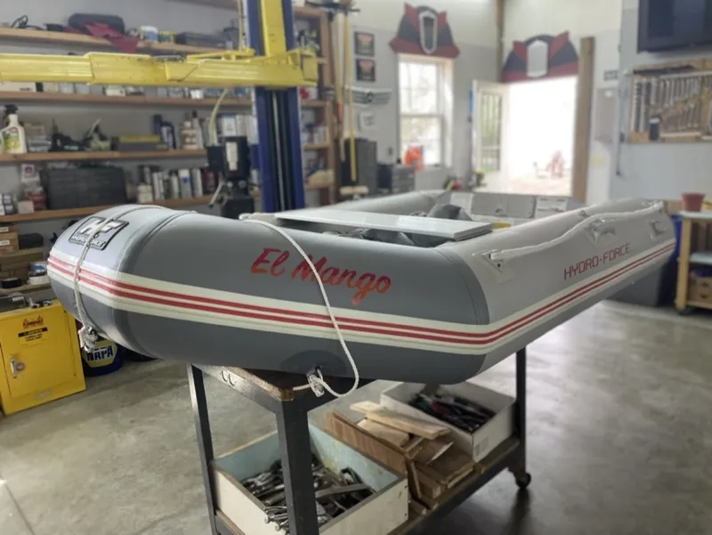 Slide: The Image of El Mango's dinghy - 6290740