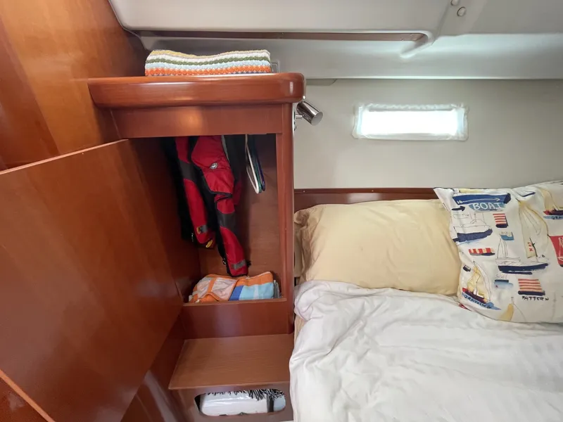 Slide: The Image of Aft cabin with storage - 6290717