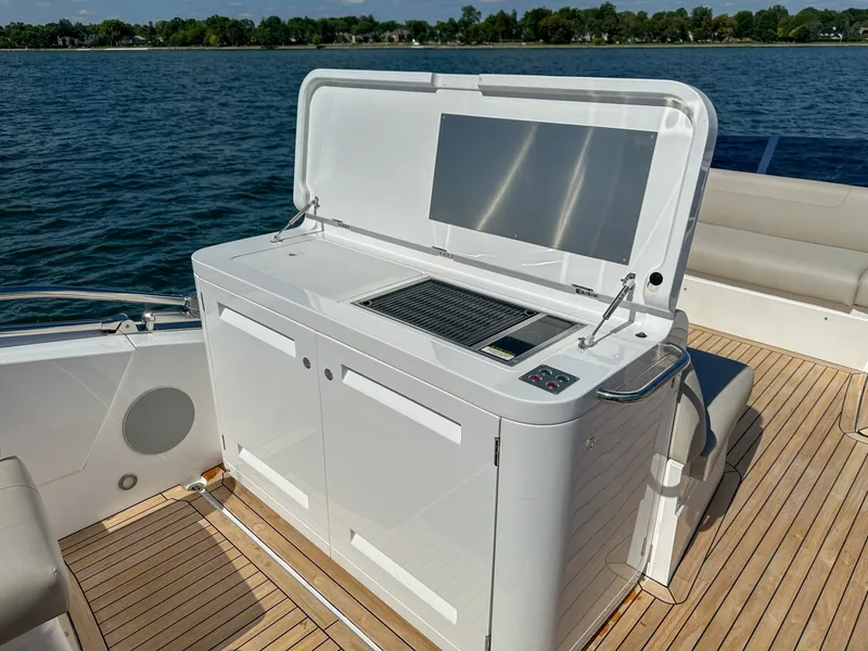 Slide: The Image of Sunseeker 55 Manhattan 2024 - 6290902