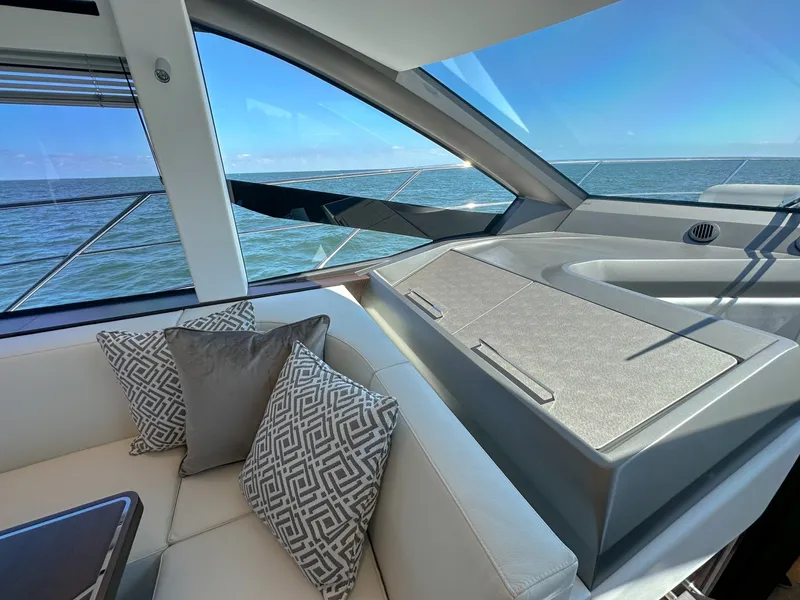 Slide: The Image of Sunseeker 55 Manhattan 2024 - 6290924