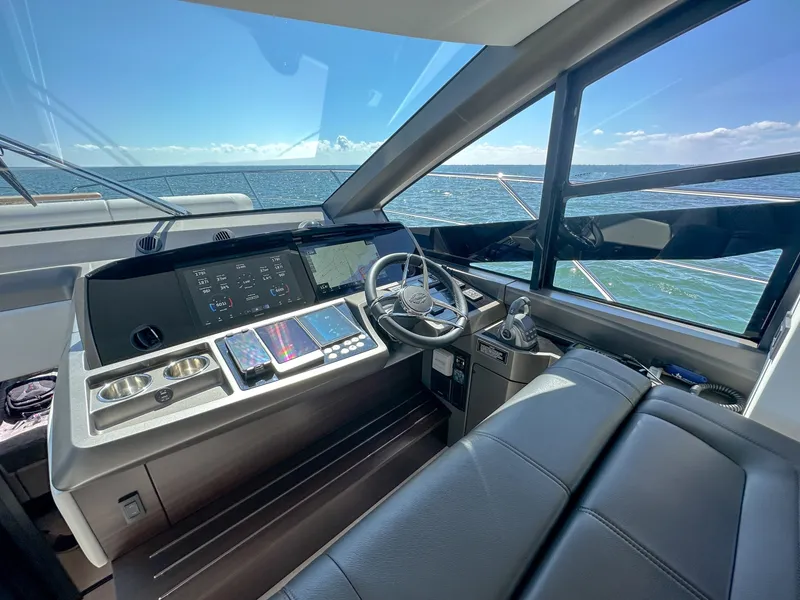 Slide: The Image of Sunseeker 55 Manhattan 2024 - 6290926