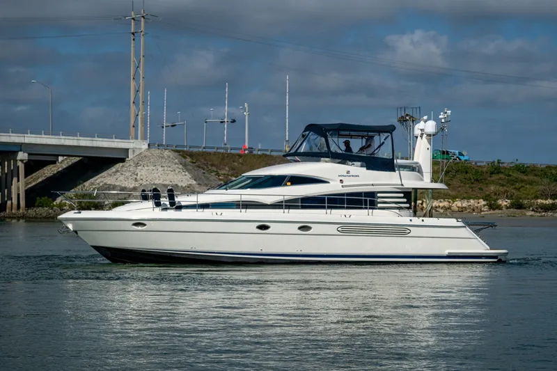 Slide: The Image of Fairline Squadron 52 2000 - 6298371