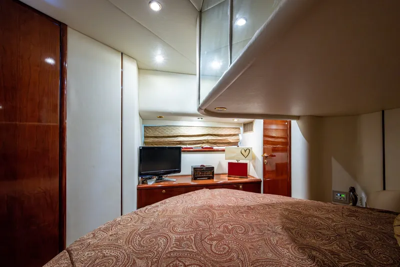 Slide: The Image of _master_stateroom_05 - 6298472