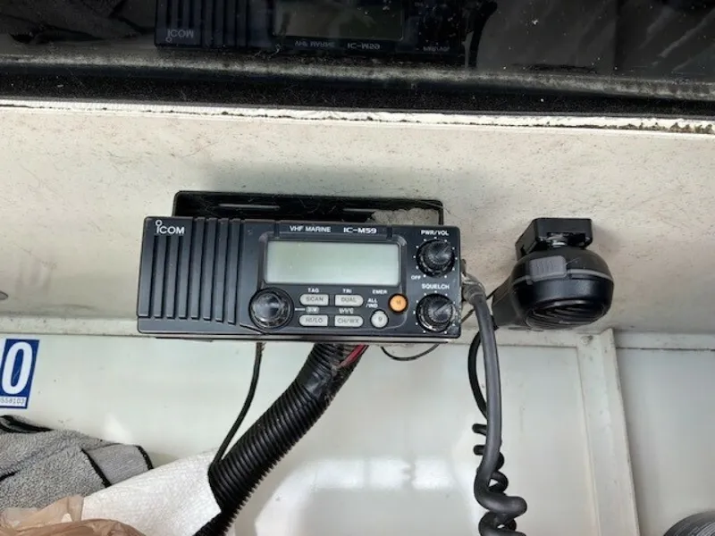 Slide: The Image of Silverton 41 Convertible 2000 - 6298456