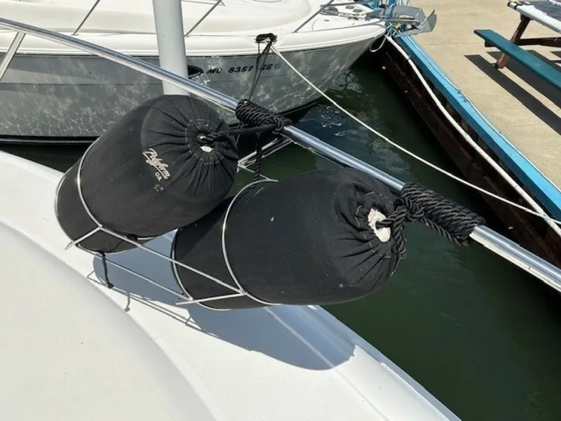 Slide: The Image of Silverton 41 Convertible 2000 - 6298460