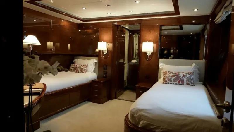 Slide: The Image of Benetti 145 Domani - Interior Guest Stateroom 2004 Benetti 145 Motor Yacht Domani - 7649443