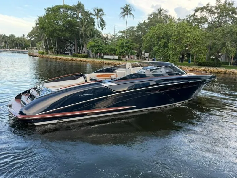 Slide: The Image of Riva 44 Rivarama 2009 - 7142450