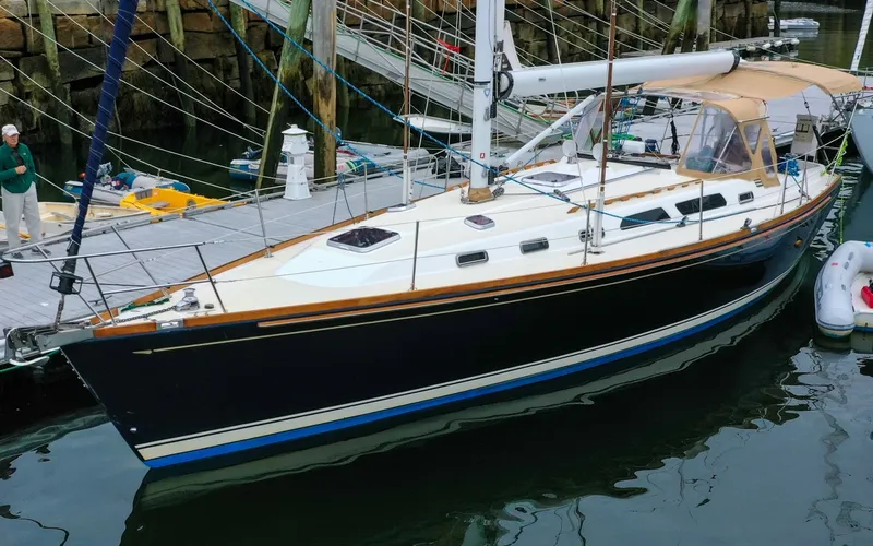 The Image of 2004 - Sabre 426 - Jezebel On Dock - 6298544