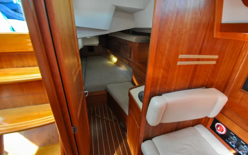 Slide: The Image of 2004 - Sabre 426 - Jezebel Aft Cabin - 6298578