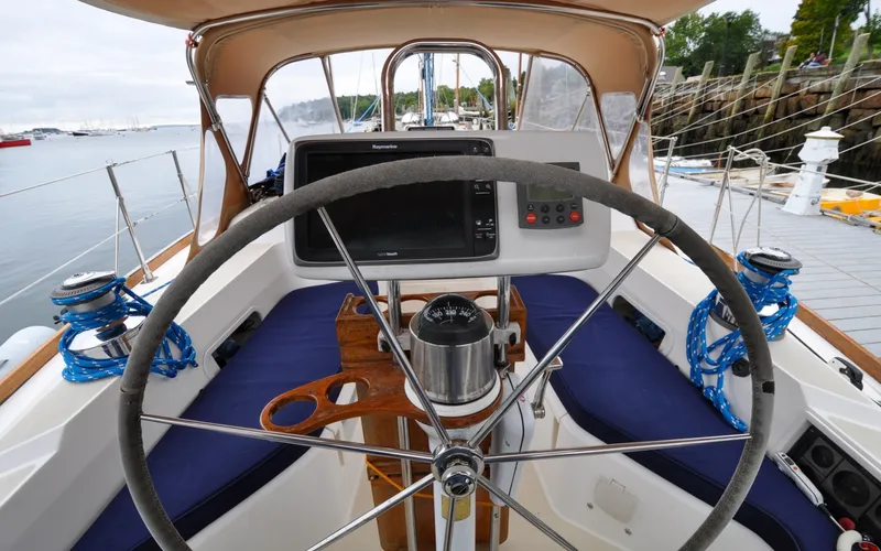 Slide: The Image of 2004 - Sabre 426 - Jezebel Cockpit - Helm Station - 6298666