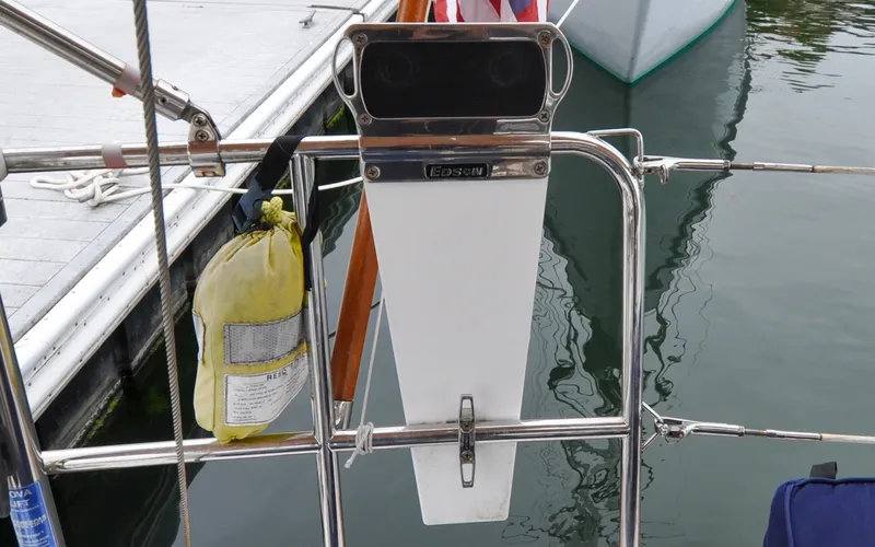 Slide: The Image of 2004 - Sabre 426 - Jezebel Cockpit - Motor Mount - 6298653