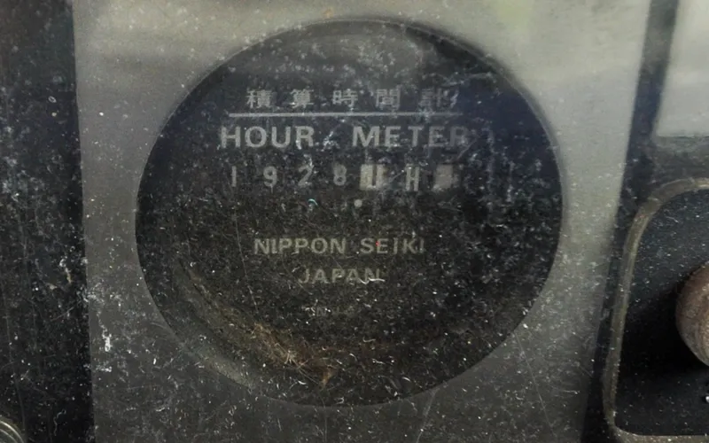 Slide: The Image of 2004 - Sabre 426 - Jezebel Cockpit - Engine Panel - Tach/Hour Meter - 6298657
