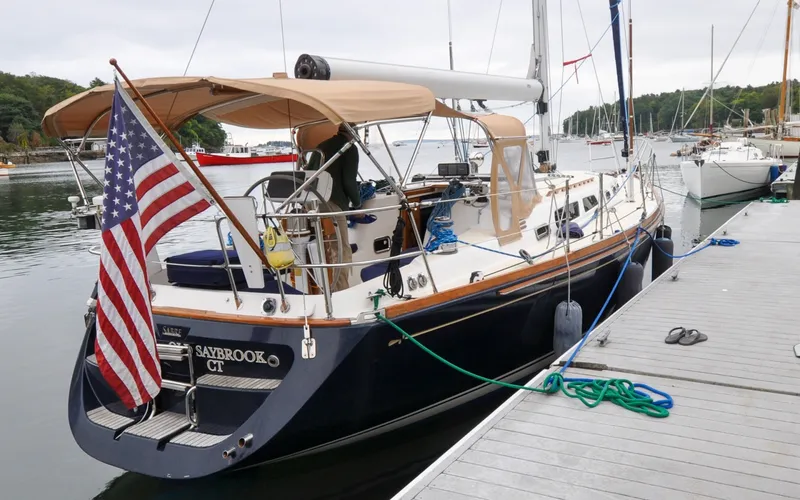 Slide: The Image of 2004 - Sabre 426 - Jezebel On Dock - 6298556