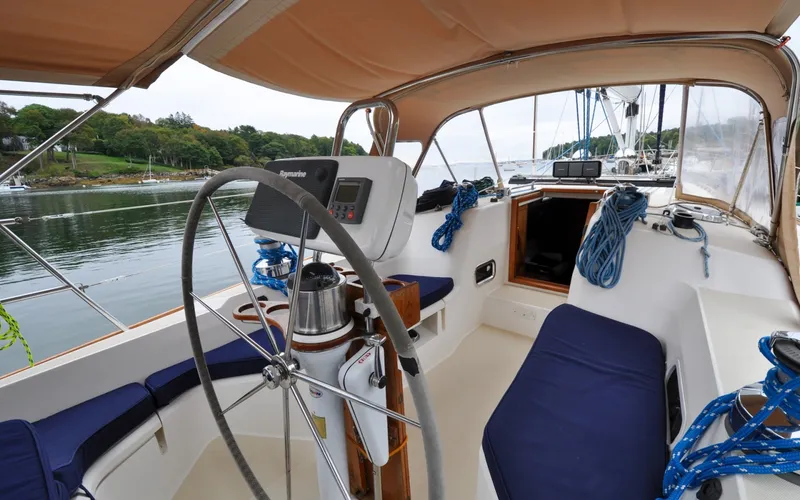 Slide: The Image of 2004 - Sabre 426 - Jezebel Cockpit - 6298559