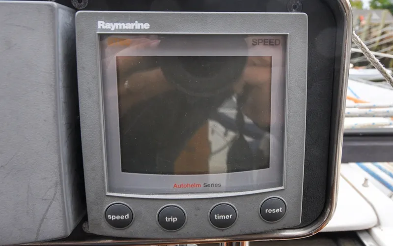 Slide: The Image of 2004 - Sabre 426 - Jezebel Cockpit - Electronics - 6298663