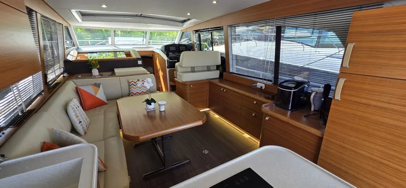 Slide: The Image of Greenline 40 Hybrid 2023 - 6298886