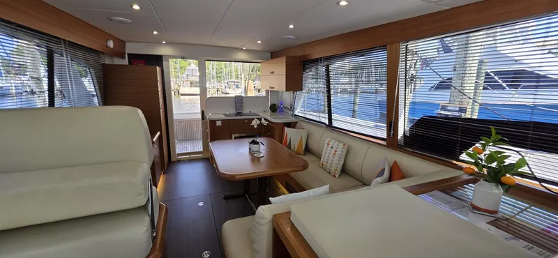 Slide: The Image of Greenline 40 Hybrid 2023 - 6298894