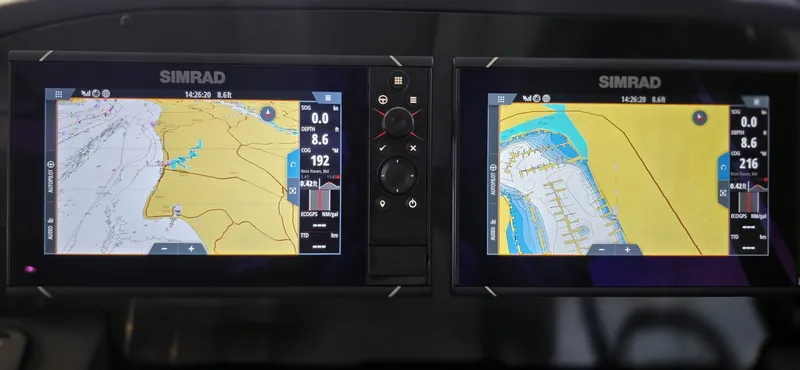 Slide: The Image of Greenline 40 Hybrid 2023 - 6298899