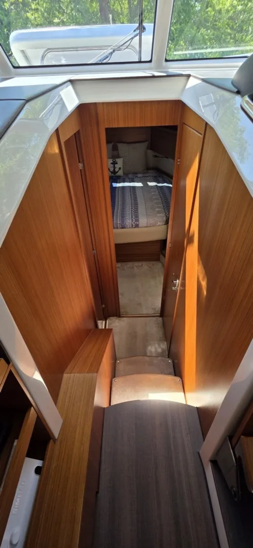 Slide: The Image of Greenline 40 Hybrid 2023 - 6298901