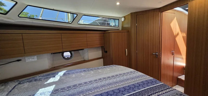 Slide: The Image of Greenline 40 Hybrid 2023 - 6298907