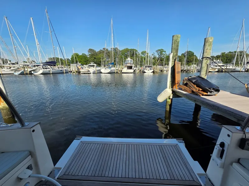 Slide: The Image of Greenline 40 Hybrid 2023 - 6298916