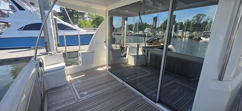 Slide: The Image of Greenline 40 Hybrid 2023 - 6298874