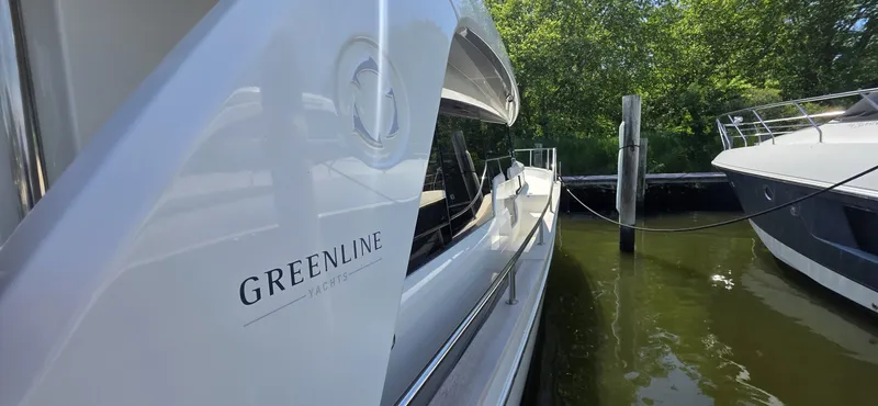 Slide: The Image of Greenline 40 Hybrid 2023 - 6298876