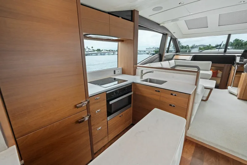 Slide: The Image of Princess S62 Sportbridge 2020 - 6299997